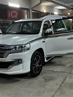 تويوتا لاندكروزر